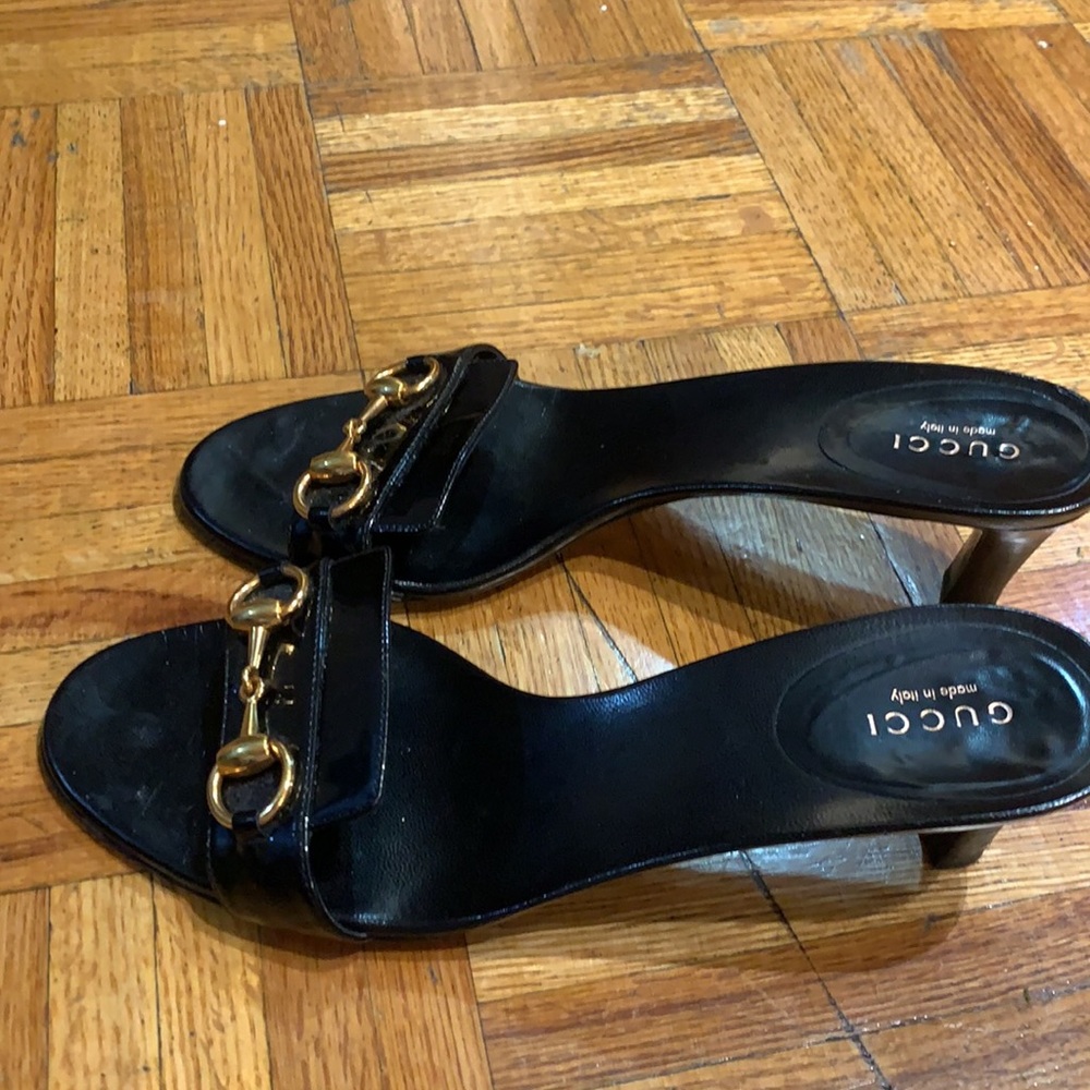 GUCCI
Black Patent Leather Horsebit Open-Toe Slide - Picture 3 of 5
